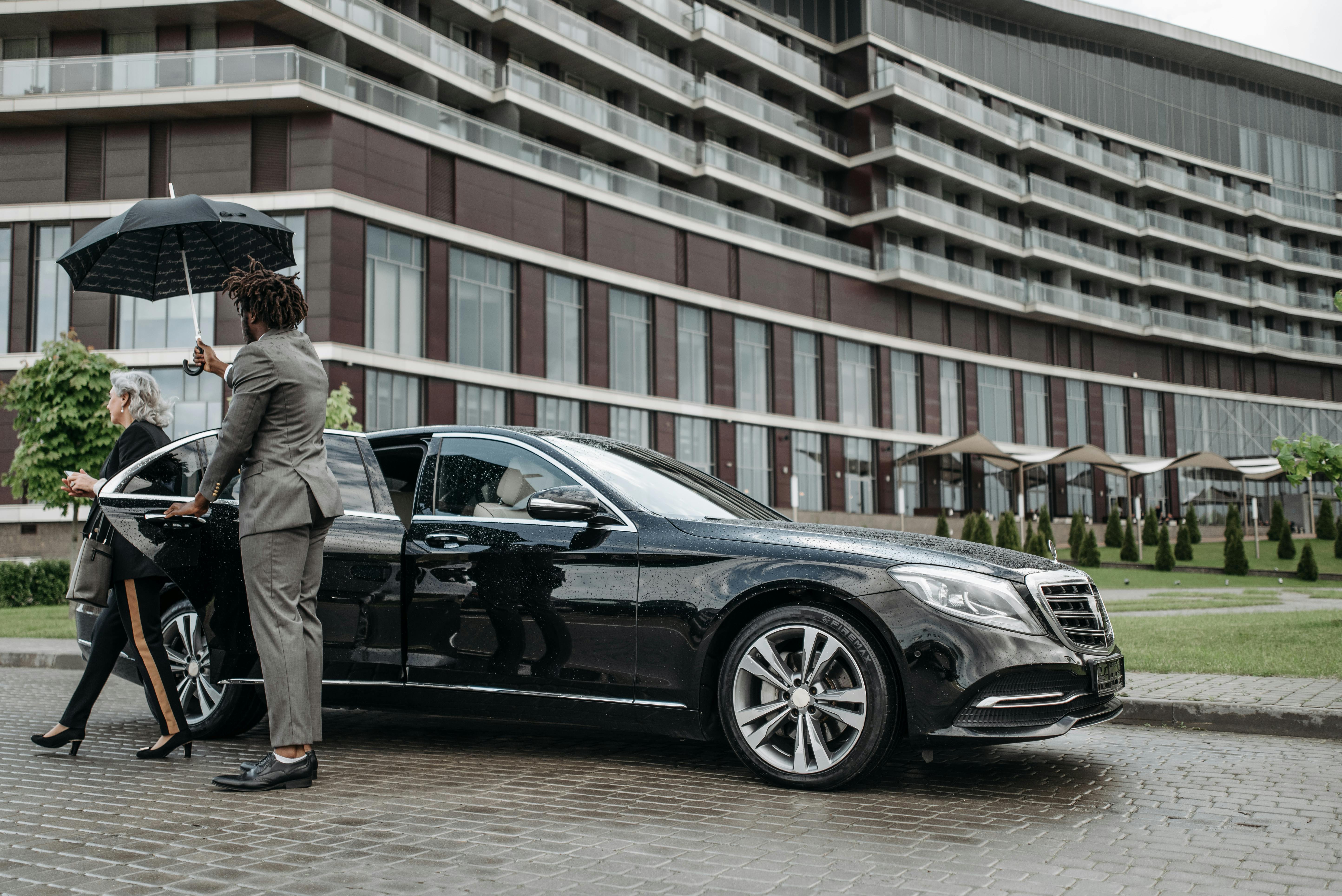 Luxury Car 2